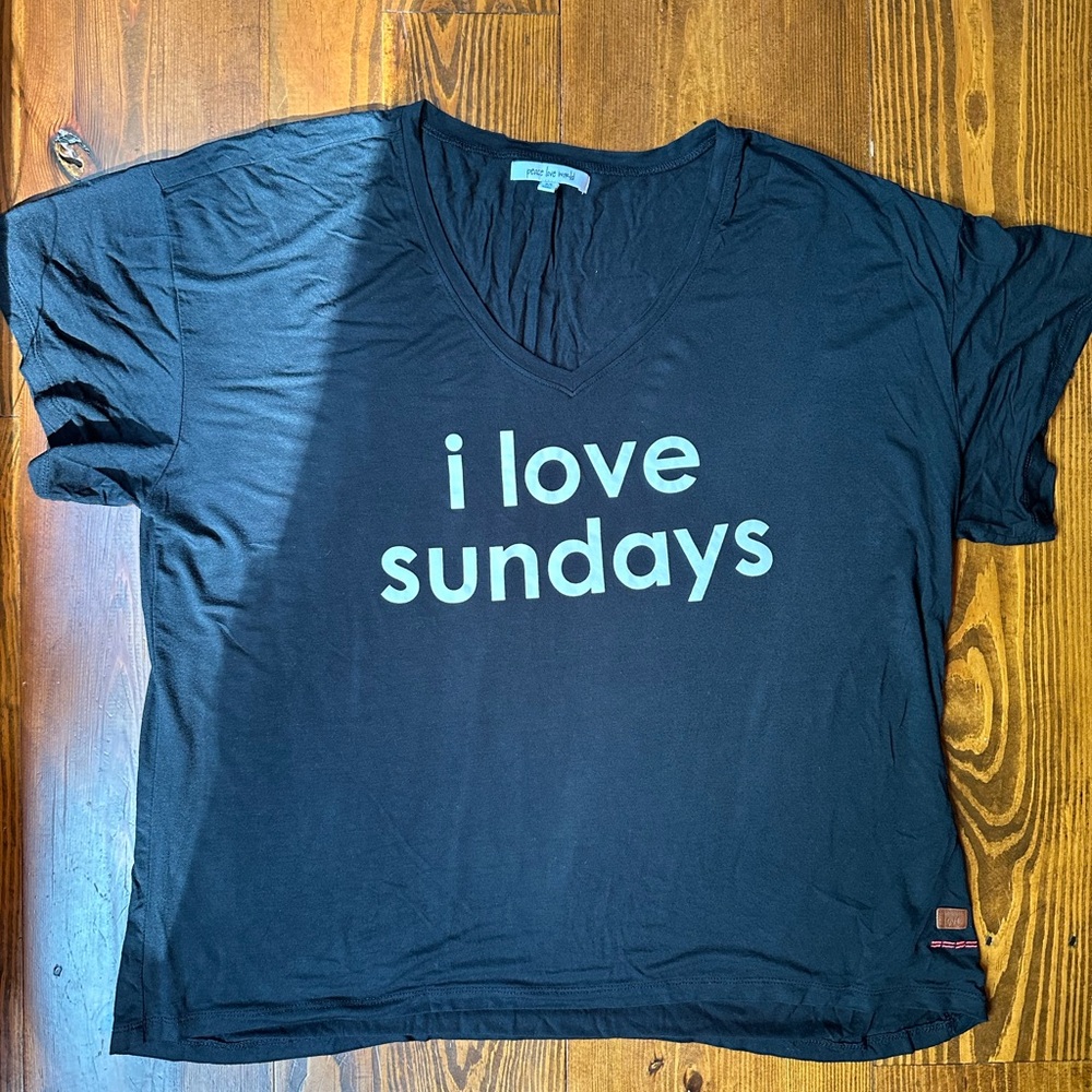 Peace Love World I Love Sundays Oversized Tee 🖤 - Picture 2 of 7